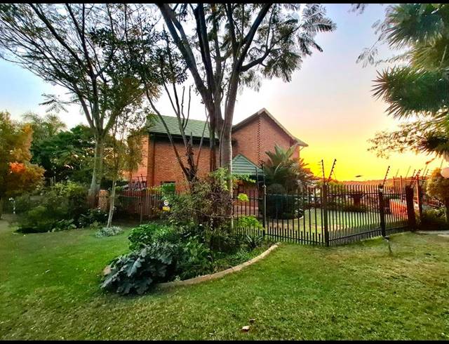 4 BEDROOM HOUSE FOR SALE IN ERASMUSKLOOF